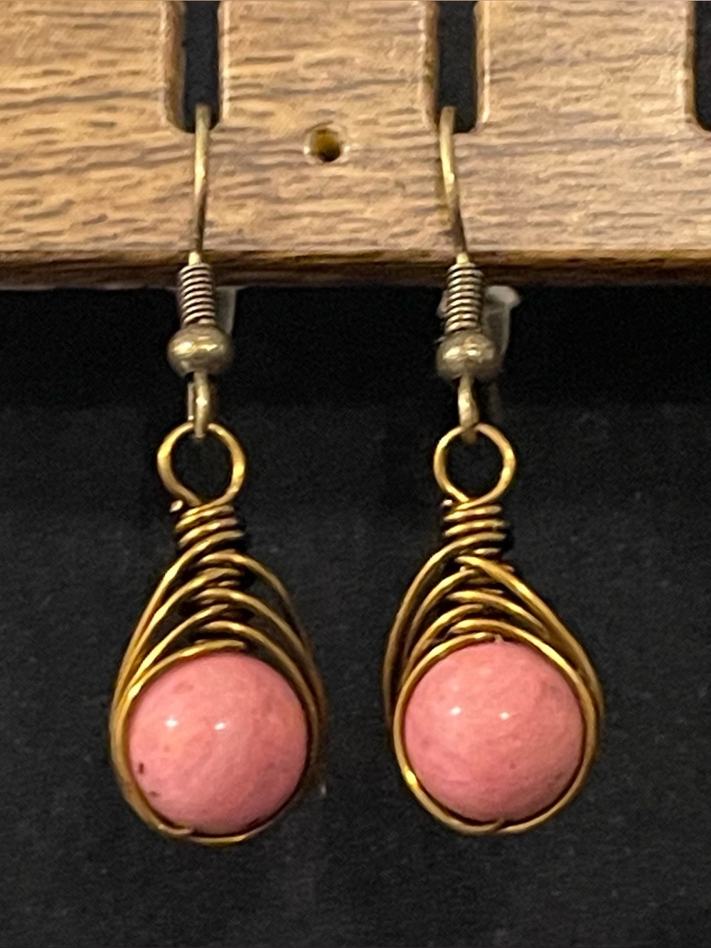 🌻 Handmade Pink Rhodonite Stone Drop Wire Wrap Earrings